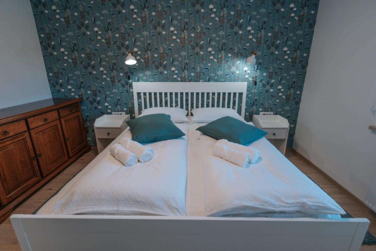 Apartma Lamberger Zirovnica Luaran gambar