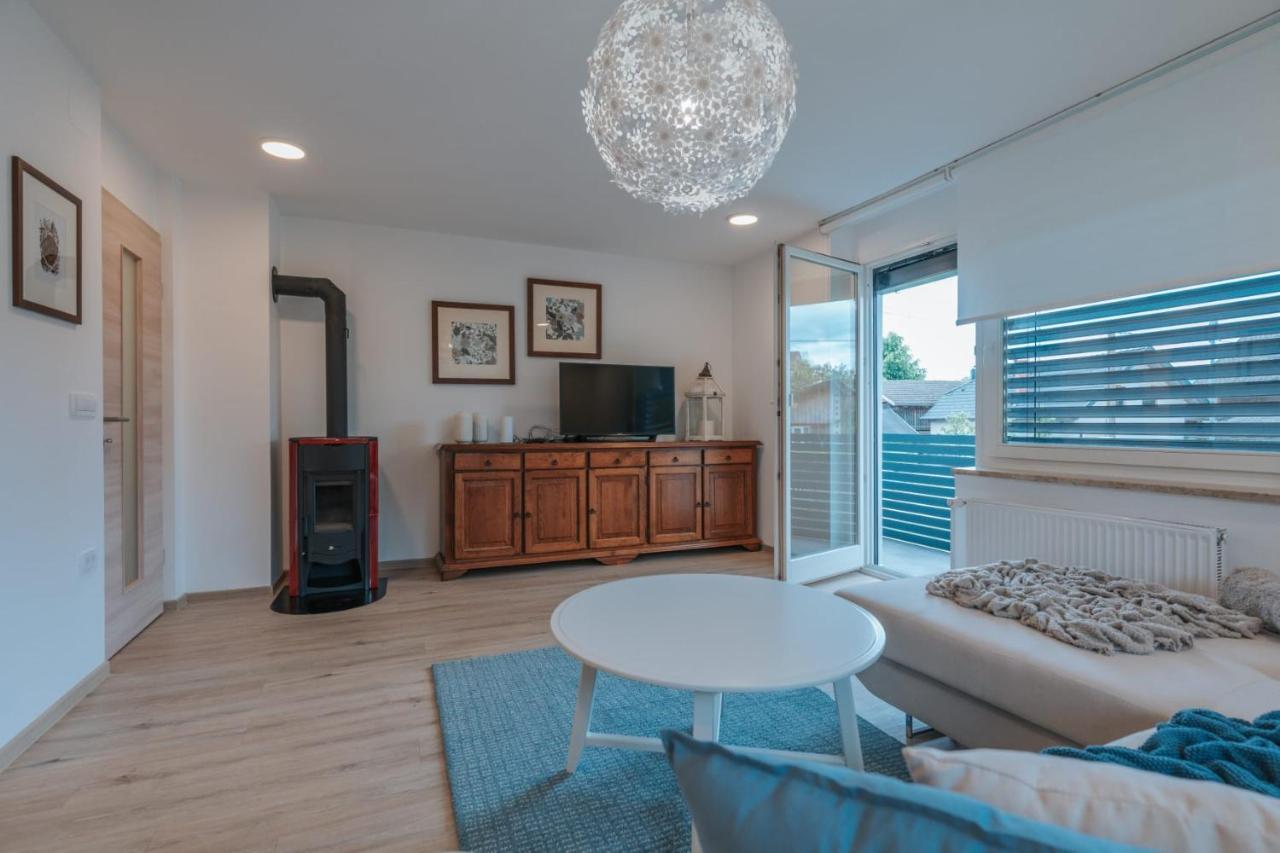 Apartma Lamberger Zirovnica Luaran gambar