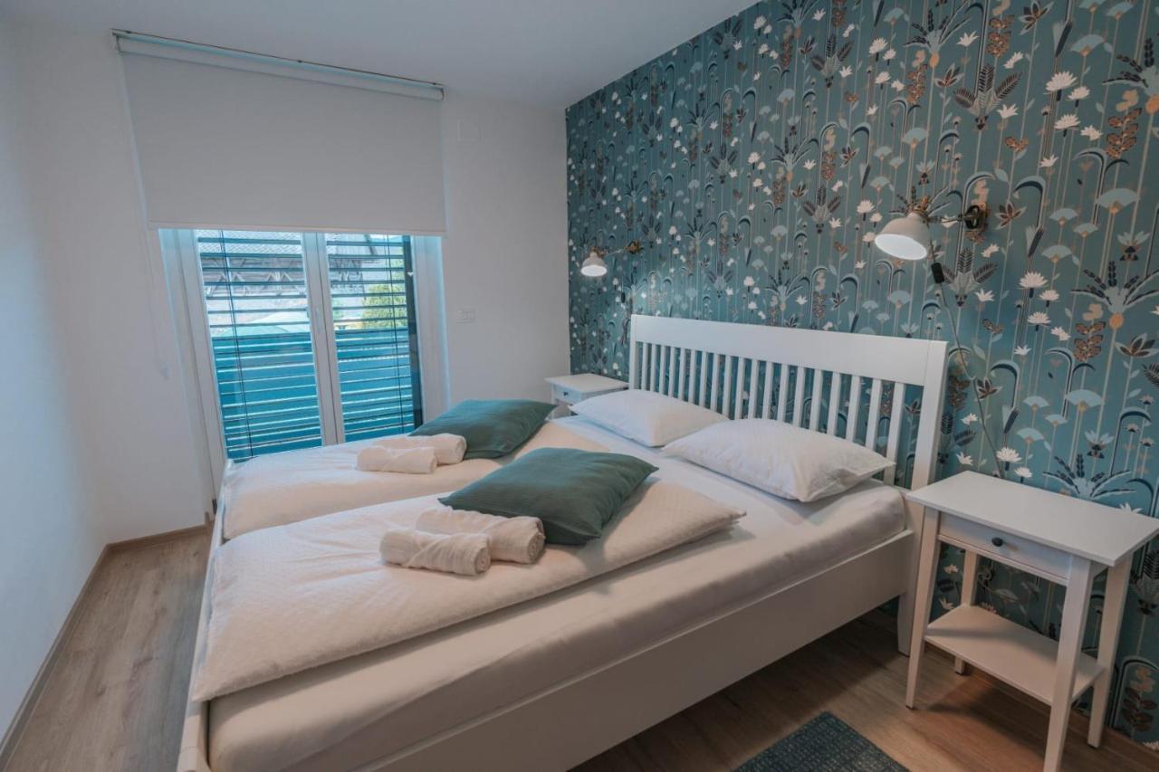 Apartma Lamberger Zirovnica Luaran gambar